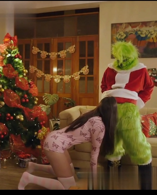 INKASEX – MERRY GrinchMas VICTORIA CAMARGO